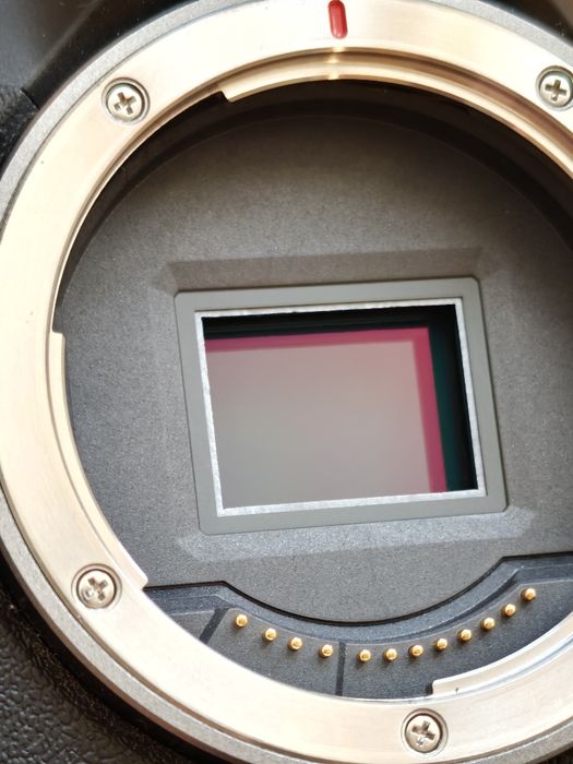 Canon R50 como nova