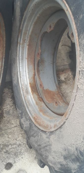 koła przednie ursus 14,9 -24 R 24