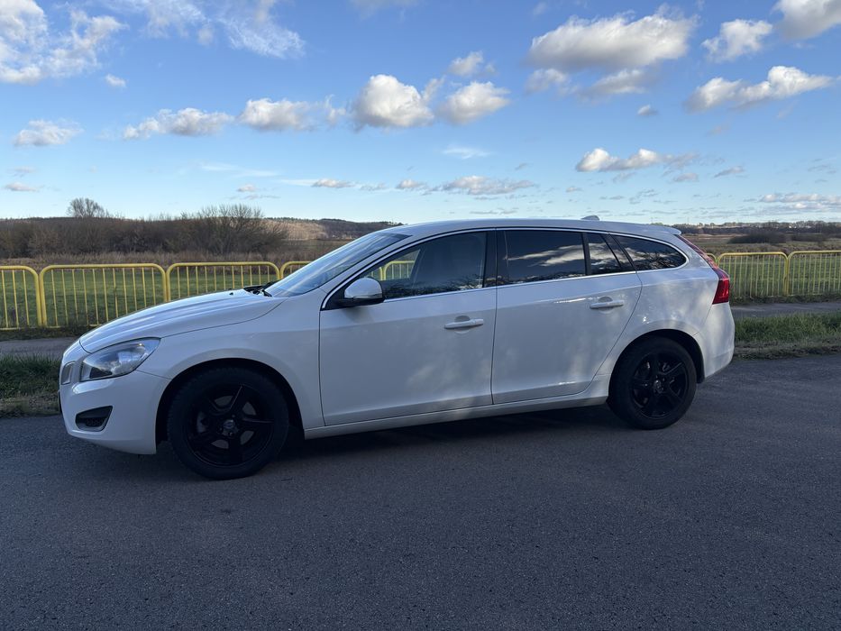 Volvo V60 1.6 Turbo Automat Ideał