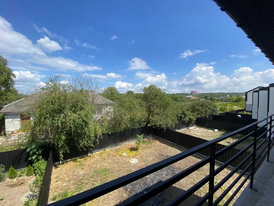 Продаж ЗДАНОГО та готового до ремонту БОКОВОГО таунхауса 136м2