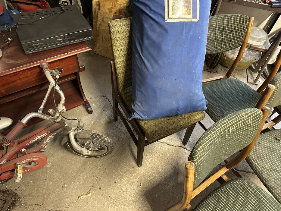 Starocie krzesła namiot