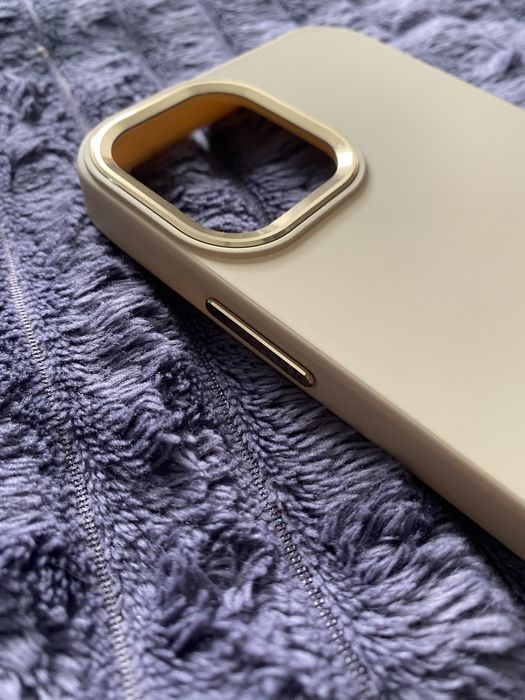 Nowe etui Iphone 12 H&M