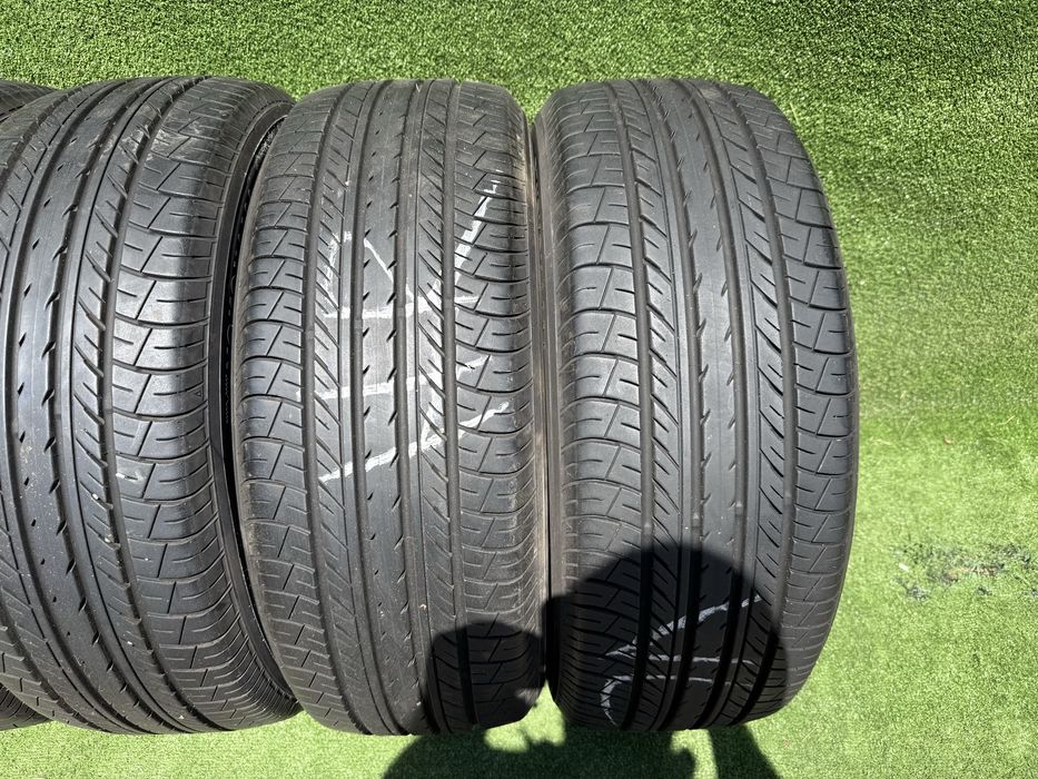Резина Шини 225/55 R18 Yokohama E70