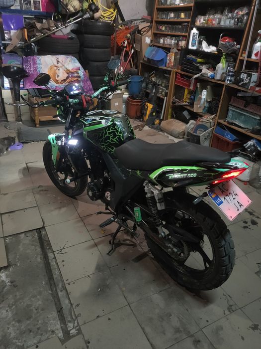 продам mustang 250