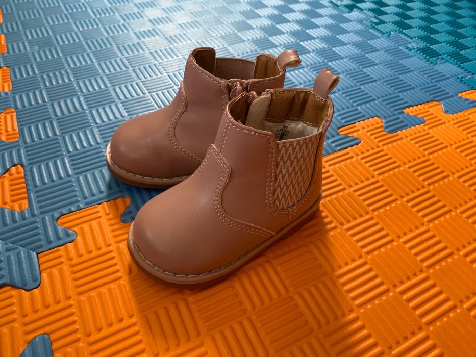 Чобітки для дівчинки