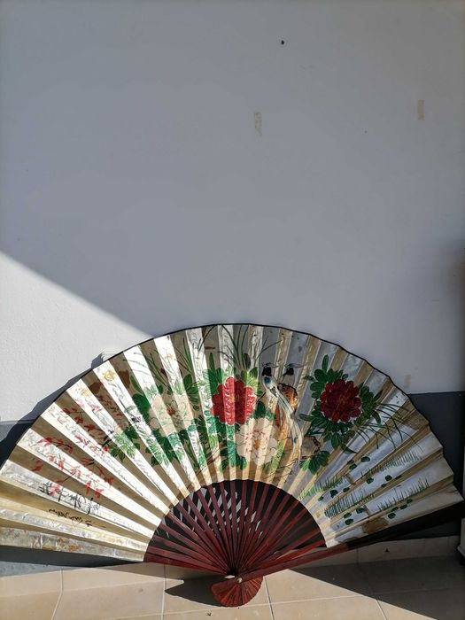Leque chinês antigo pintado à mão
