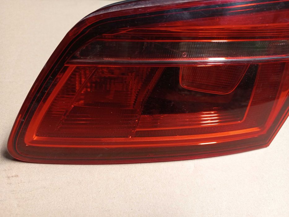 Lampa tylna tył VW Volkswagen Golf Sportsvan