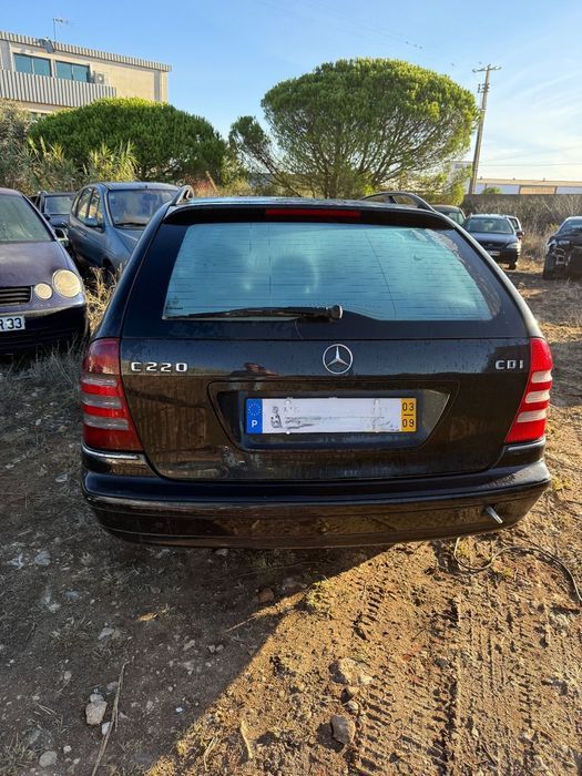 Mercedes Class C W203 de 2002 para peças