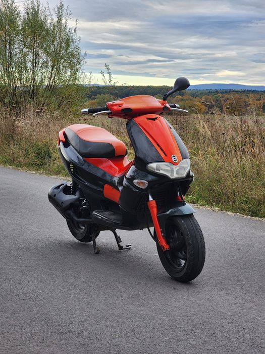 GILERA runner VXR 200