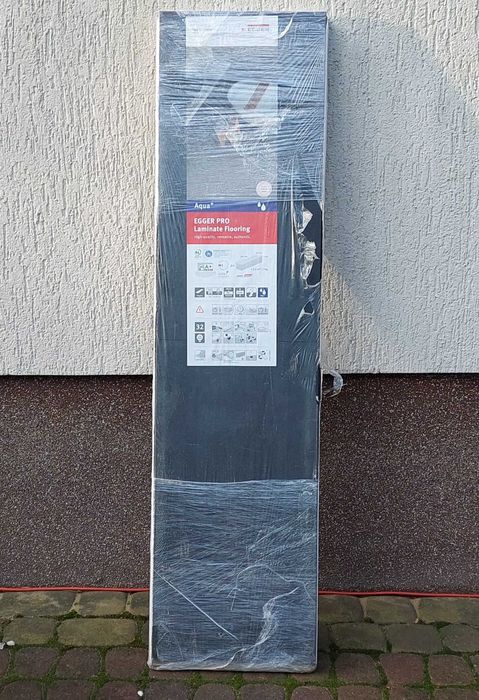 EGGER Panele Podłog. Wodoodporne Czarne 8 mm Kingsize Super Jakość