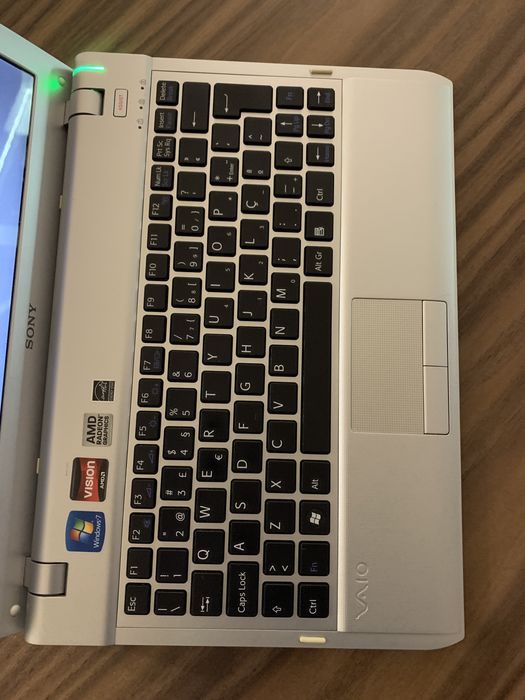 Portátil SONY VAIO (Excelente estado)