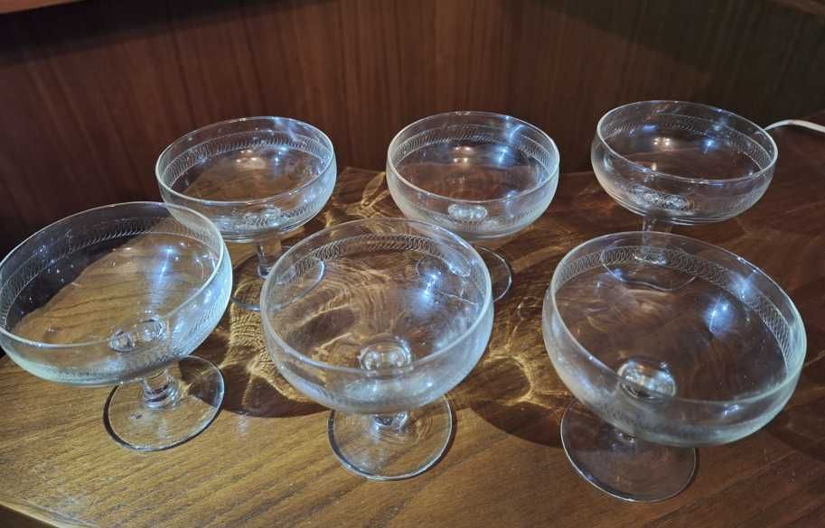 Taças Vintage pé curto (12 unidades)