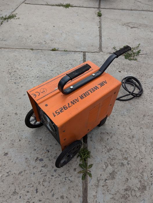 зварювальний апарат Sturm ARC WELDER AW79251