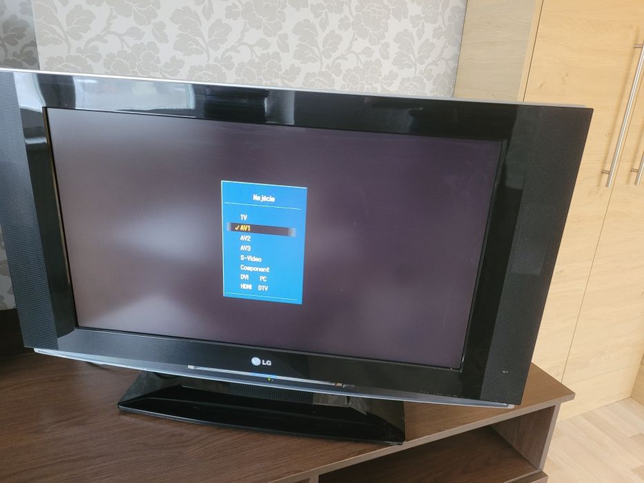 Telewizor 32cake lg LCD tv