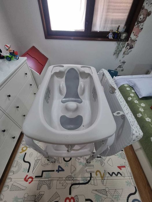 Banheira e Muda fraudas Flip Jane