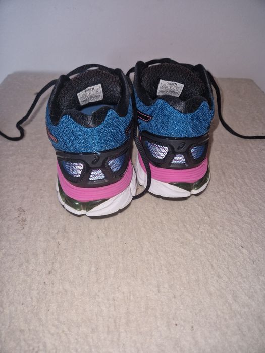 Buty do biegania 37