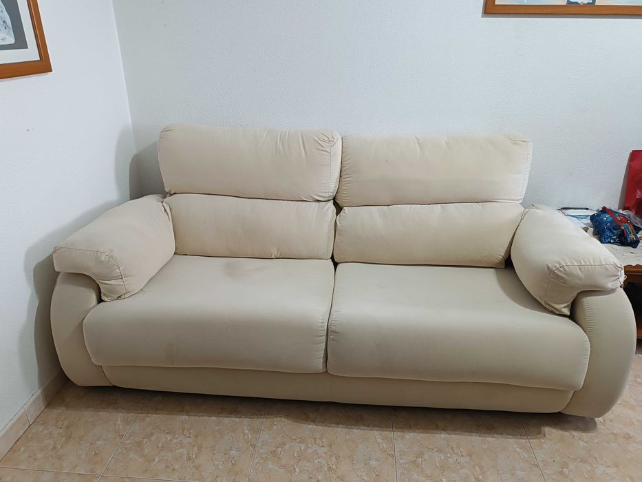 Sofá confortável 2 lugares