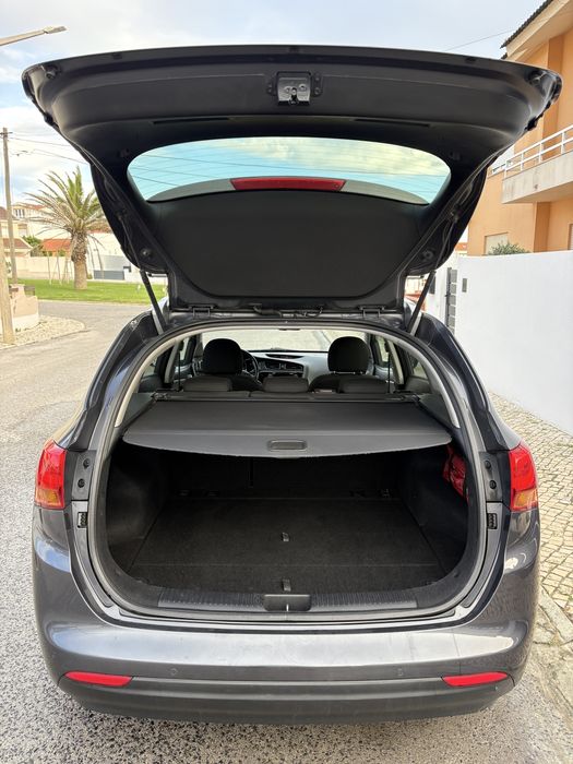 Kia Ceed SW 1.4 CRDi ECO 2012