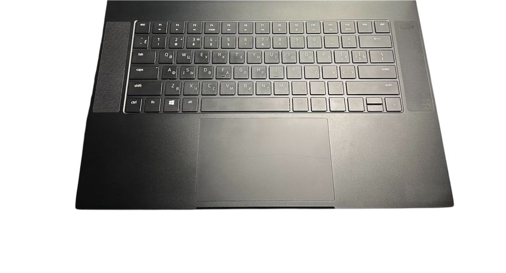 Razer i9-11900H/RTX 3080 16gb/32gb ram/1TB SSD/OLED 4K UHD