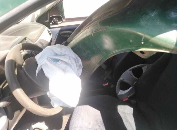 Para Peças Fiat Punto de 2000 com boa mecânica