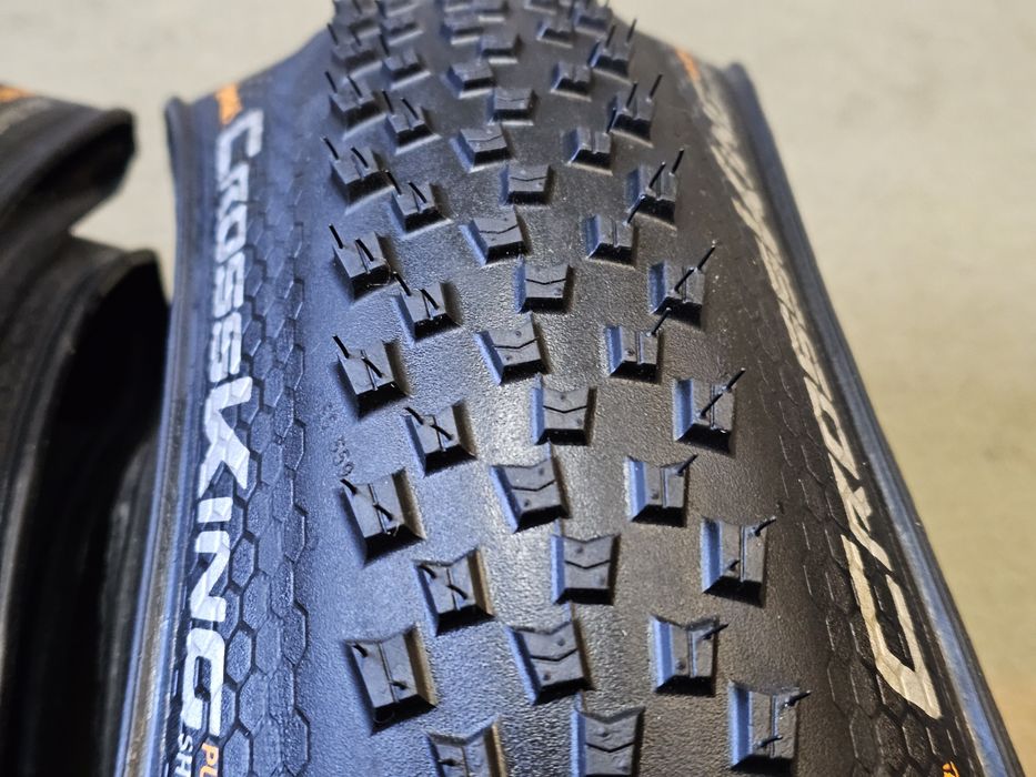 Б/у покришки 26 Continental Cross King, Race King