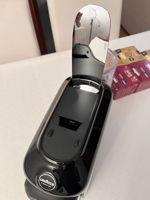 Maquina café Lavazza Idola a modo mio