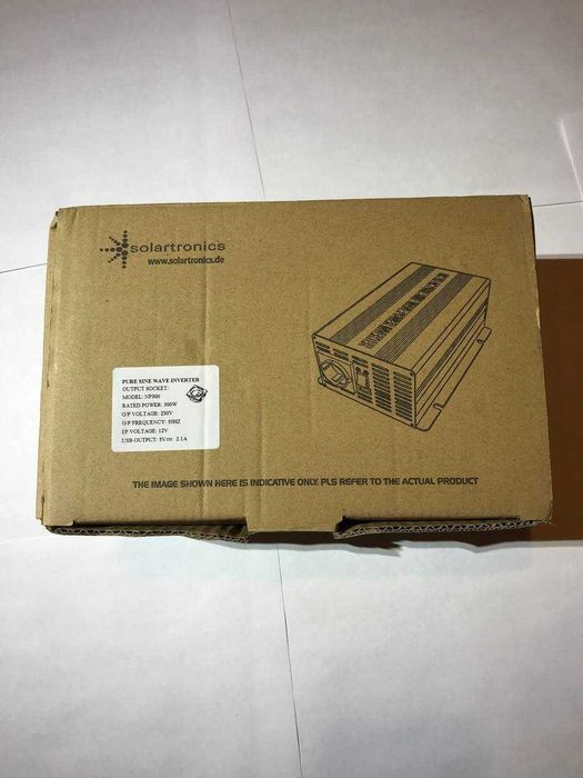 Инвертор Solartronics 12V-230V 300/600W Чистый синус Германия