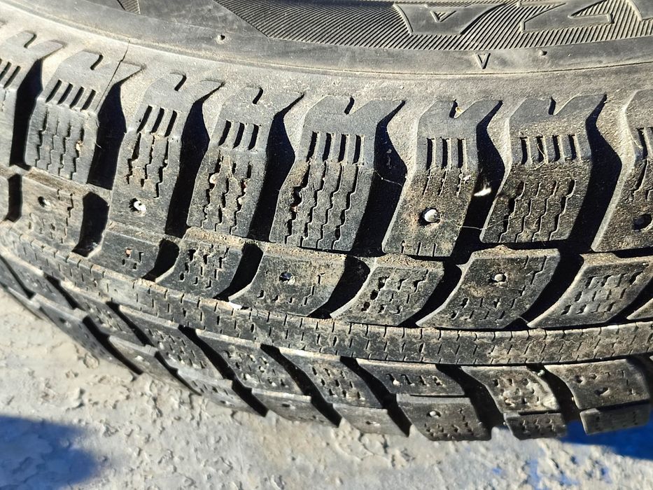 Резина зима шипована Bridgestone r14 175/80