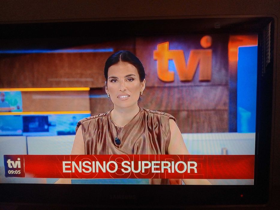 Monitor TV Samsung 23" | Full HD |PC Consolas TV | Cabo HDMI selado incluído