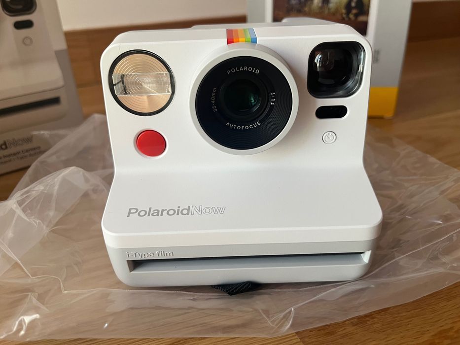 Máquina fotográfica instantânea Polaroid Now