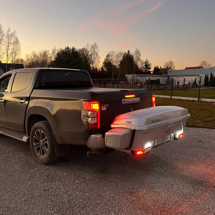 Box bagażowy na hak Box dachowy MFT Thule Kufer Box na narty snowboard