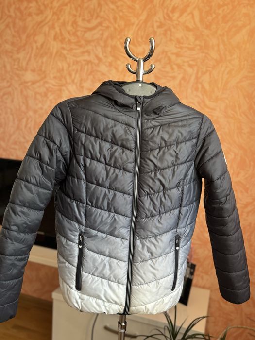 Весняна куртка для хлопчика 158