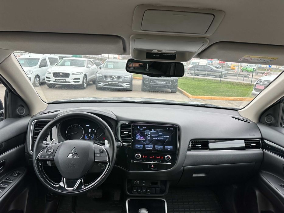 Mitsubishi Outlander Instyle 2022