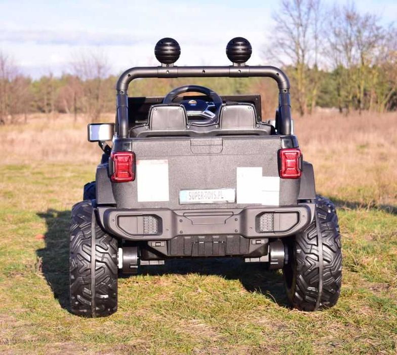 Auto samochód na akumulator MASTER OF TERAIN autko na pilota 4x4  jeep