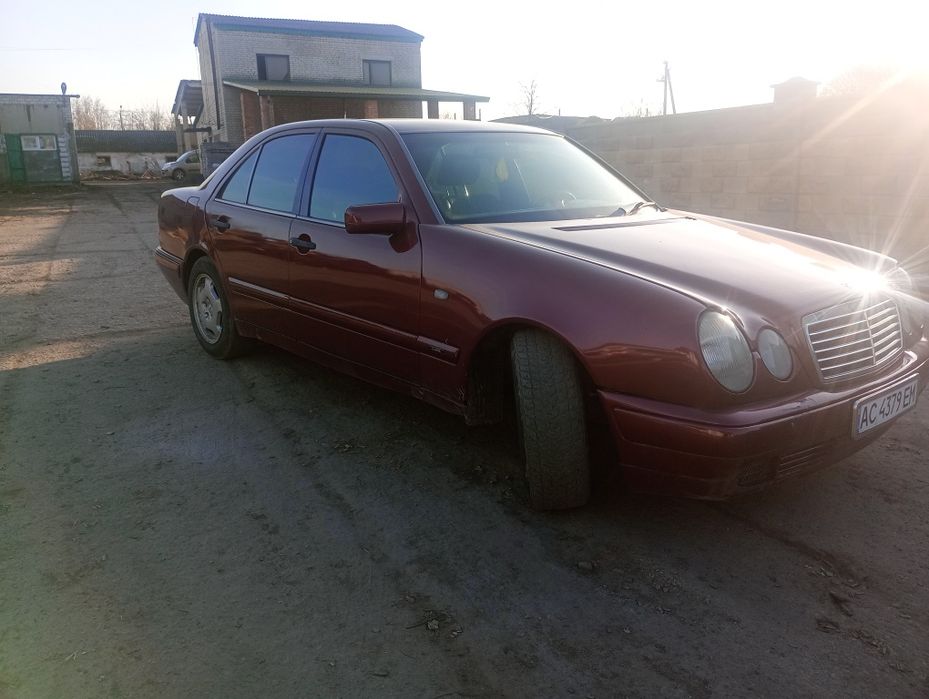 Продам мерседесЕ200