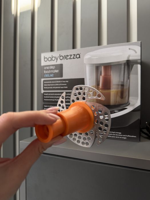 Пароварка блендер Baby Brezza