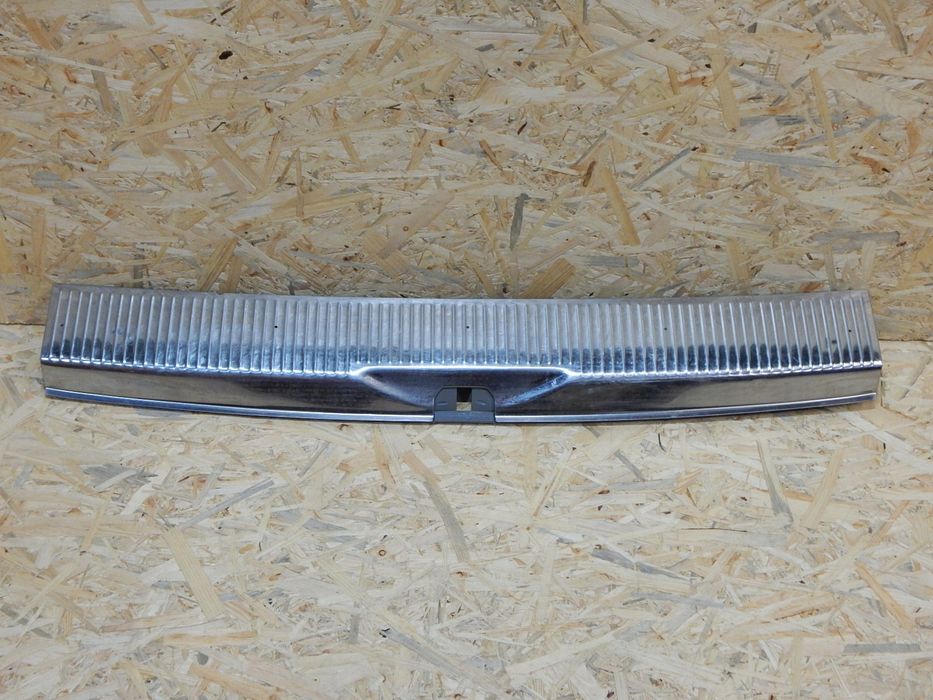 vw t5 multivan listwa nakładka progu bagażnika klapy 7h5864585 chrom