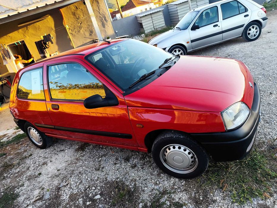 Venda de carro Clio 96