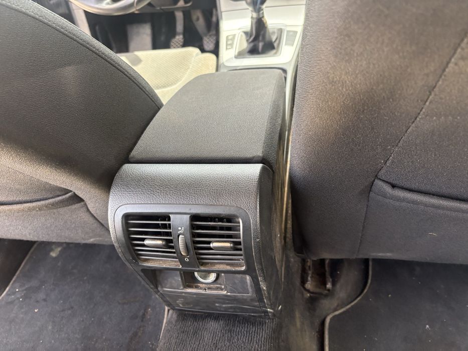 Apoio de braço / Consola Passat B6