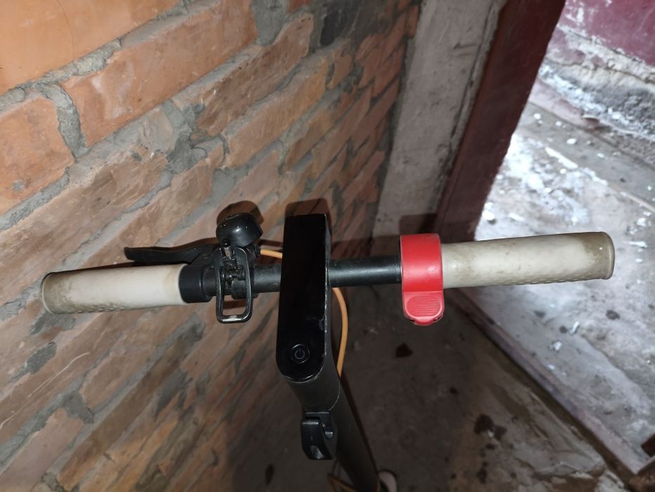Продам Mi Electric Scooter 3