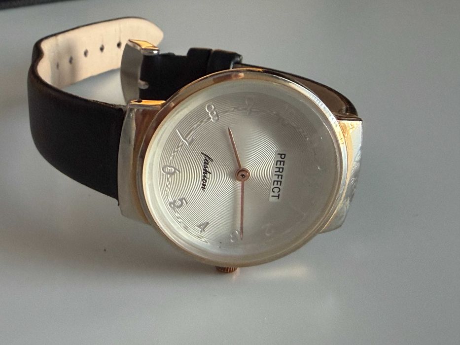 Zegarek damski Perfect fashion A3088 - sprawny