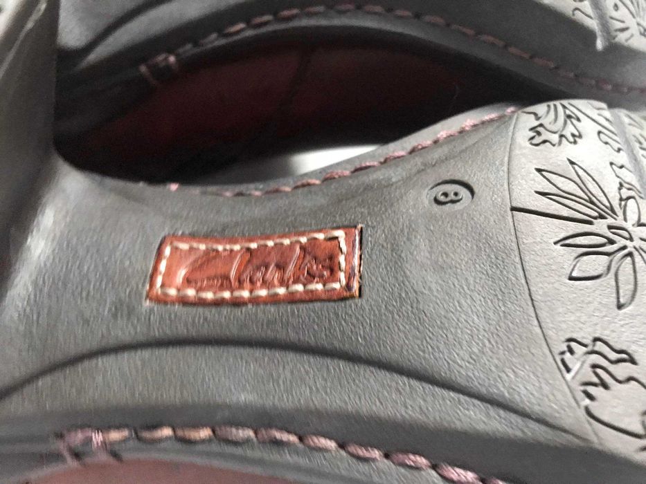 Полу сапоги Clarcs ботинки Р.41/42 ст.27см натур. кожа ботильйоны