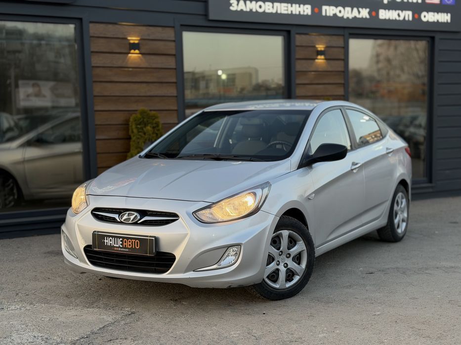 HYUNDAI ACCENT 2011 року, 1.4 бензин, механіка, передній привід.