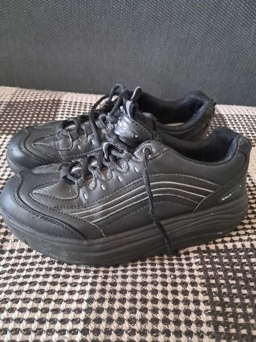 Кросівки WALKMAXX ортопедичні для ходьби ,зручні, чорні р39 ,ціна350