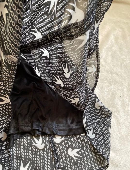 Літня  шифонова  сукня з принтом ластівок H&M