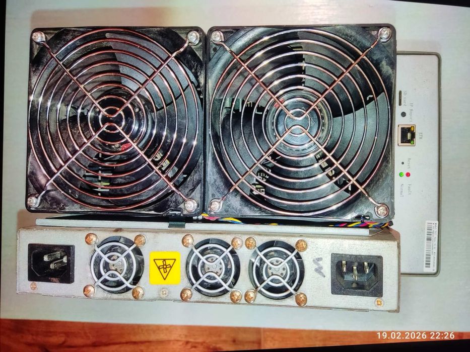 Asic Antminer T17 майнер