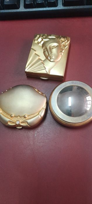 Estée Lauder Rice Powder Collector's Box Set