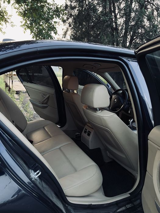 BMW 318i 2008 год