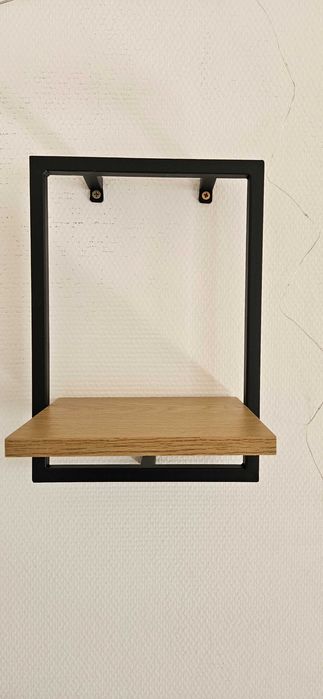 Półki ścienne, Jysk