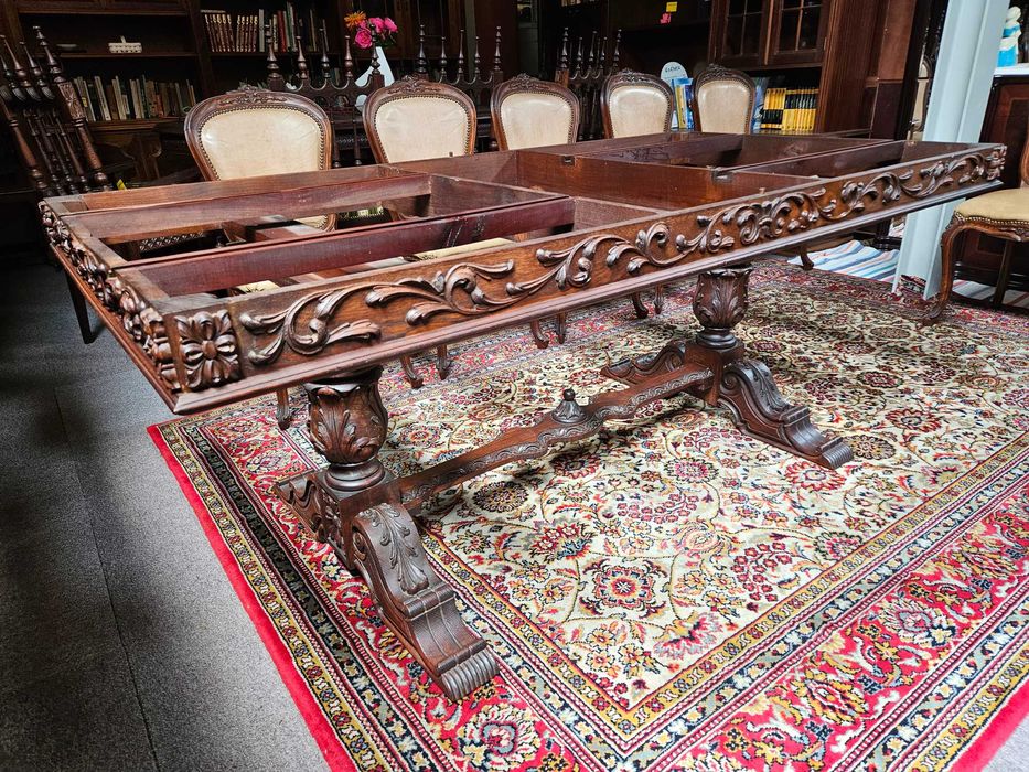 Mesa antiga em madeira maciça - extensível óptimo estado geral